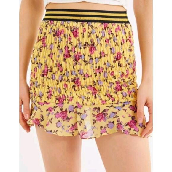 For Love & Lemons Silk Floral Odette Smocked Mini Skirt Sz M Yellow Peplum Ditsy - Picture 2 of 11